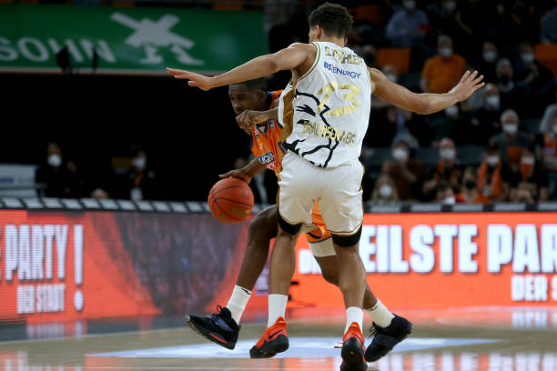 他的成功将 他的成功将